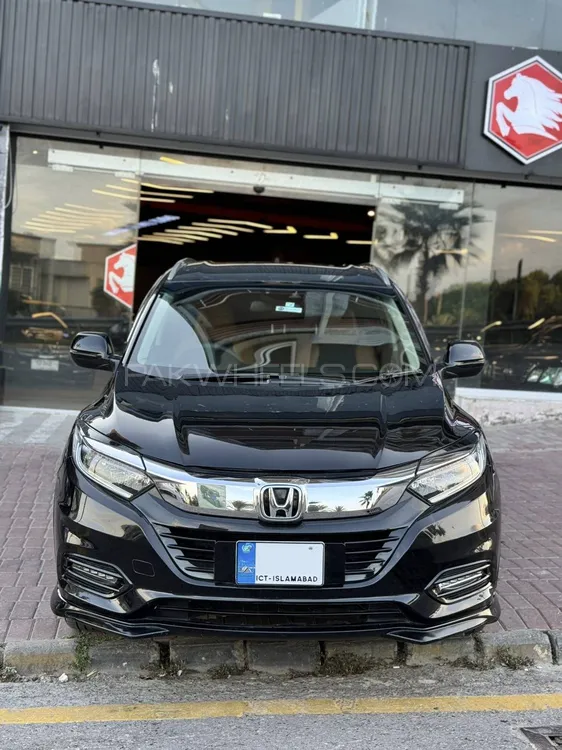 Honda Vezel 2018 for Sale in Islamabad Image-1