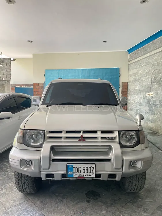 Mitsubishi Pajero 1995 for Sale in Mardan Image-1