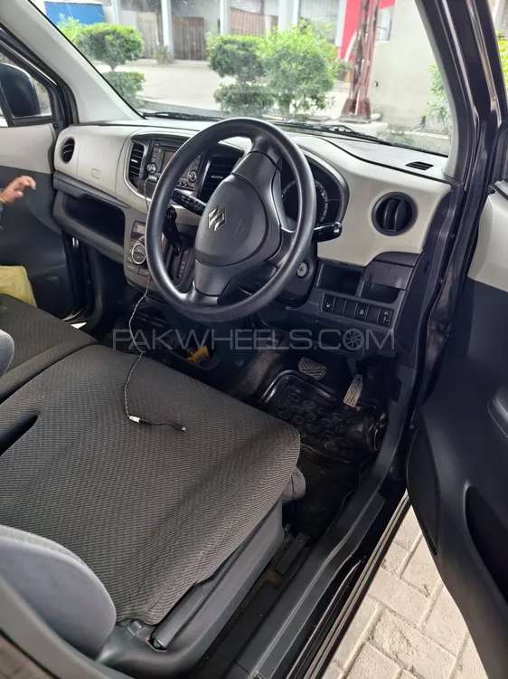 سوزوکی ویگن آر 2016 for Sale in پشاور سوزوکی ویگن آر 2016 for Sale in پشاور Image-13