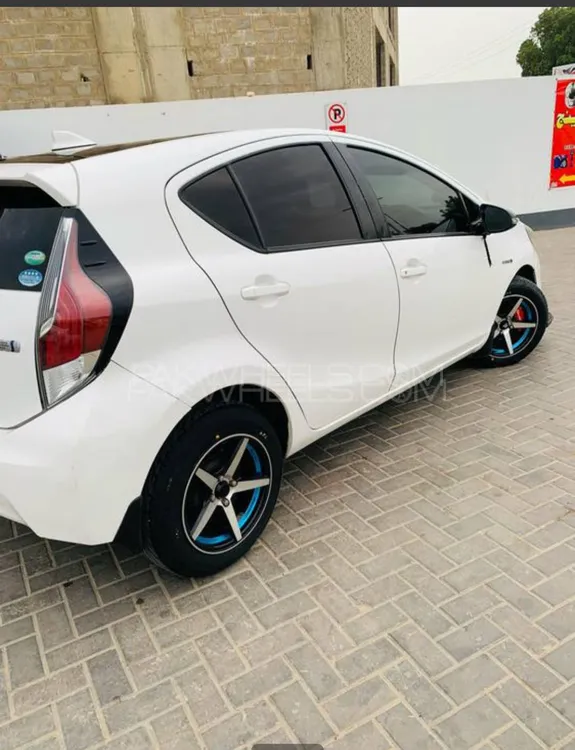 Toyota Aqua 2015 for Sale in Hyderabad Image-1