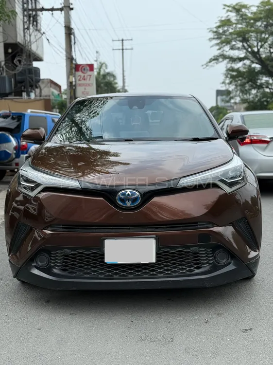 Toyota C-HR 2017 for Sale in Lahore Image-1