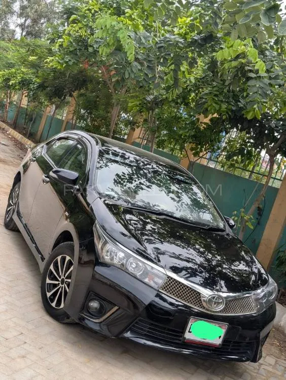 Toyota Corolla 2017 for Sale in Karachi Image-1