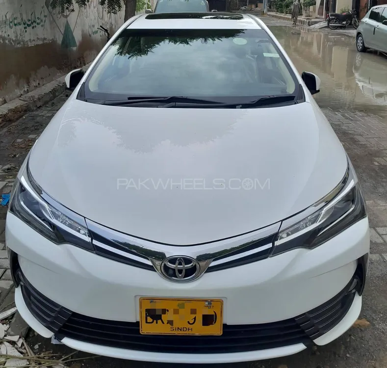 Toyota Corolla 2017 for Sale in Karachi Image-1