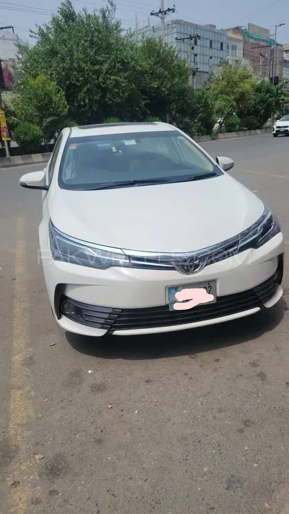 Toyota Corolla 2018 for Sale in Faisalabad Image-1
