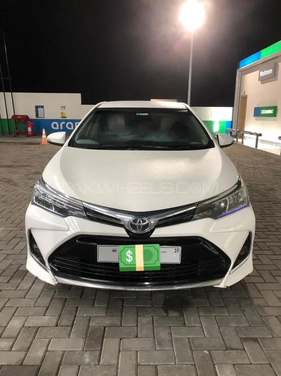 Toyota Corolla 2018 for Sale in Lahore Image-1