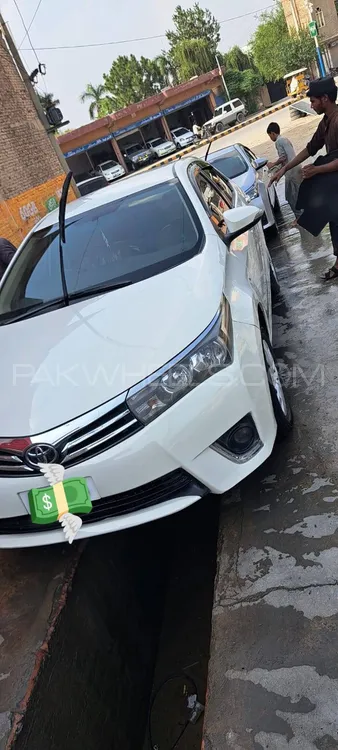 Toyota Corolla 2015 for Sale in Islamabad Image-1