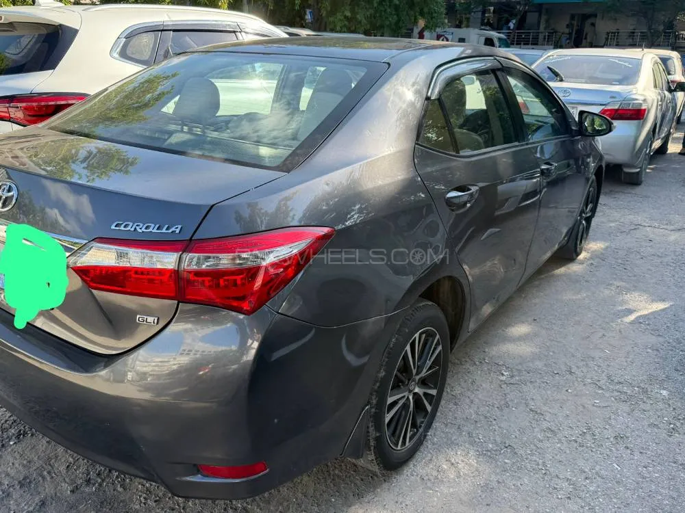 Toyota Corolla 2016 for Sale in Islamabad Image-1
