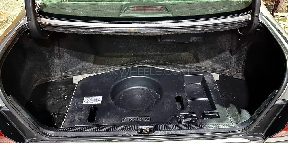 Toyota Crown 1999 for Sale in Islamabad Toyota Crown 1999 for Sale in Islamabad Image-20