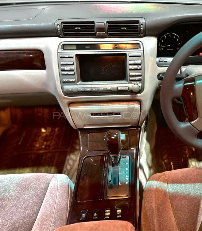 Toyota Crown 1999 for Sale in Islamabad Toyota Crown 1999 for Sale in Islamabad Image-11