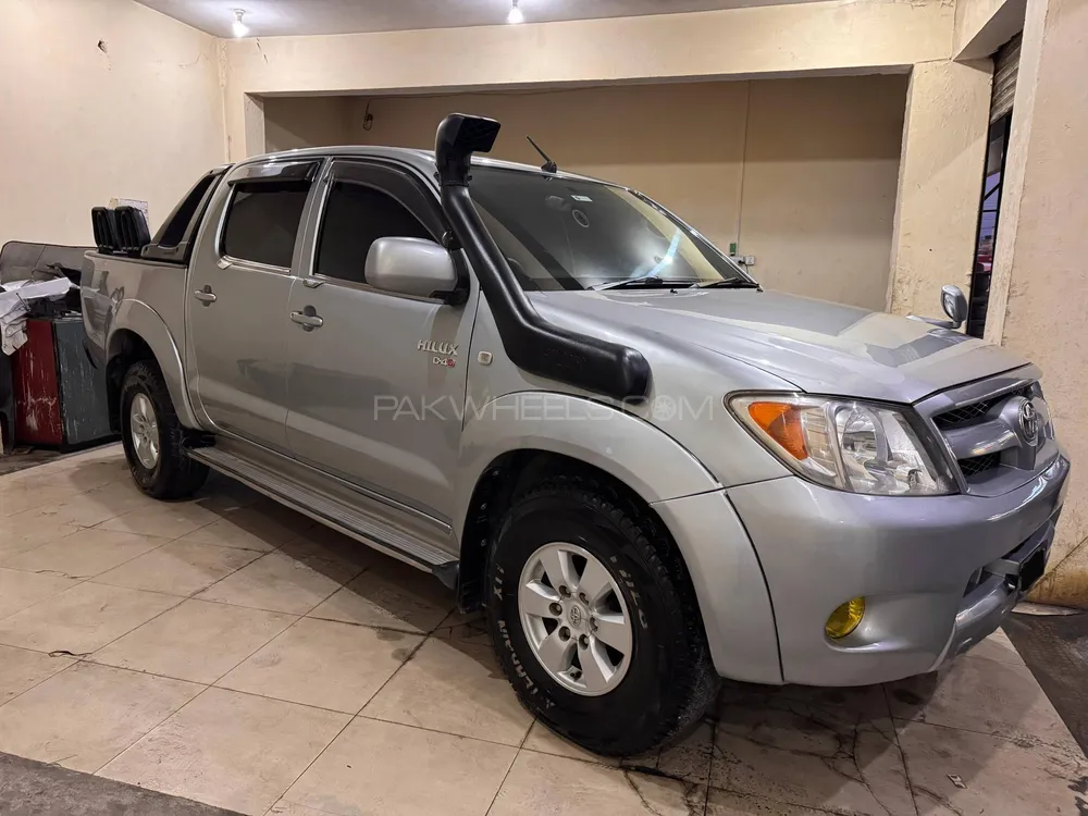 Toyota Hilux 2011 for Sale in Abbottabad Toyota Hilux 2011 for Sale in Abbottabad Image-10