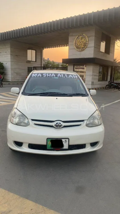 Toyota Platz 2007 for Sale in Faisalabad Image-1