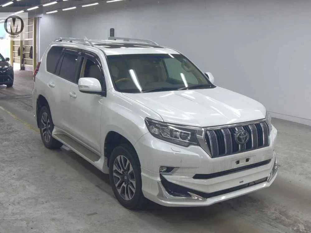 Toyota Prado 2021 for Sale in Karachi Image-1