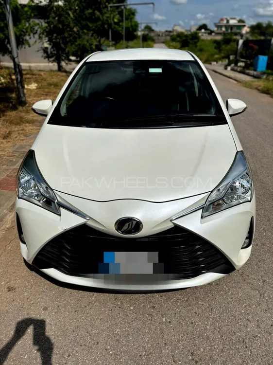 Toyota Vitz 2018 for Sale in Islamabad Image-1
