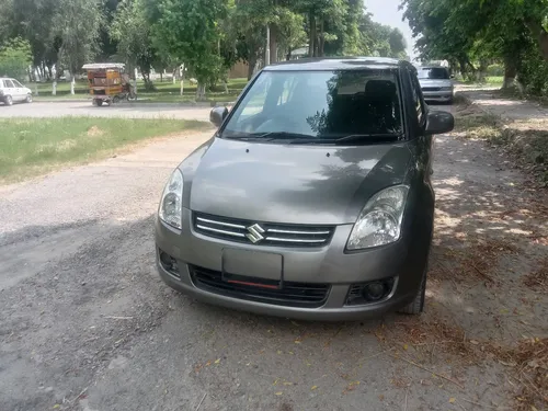Suzuki Swift DLX 1.3 2012