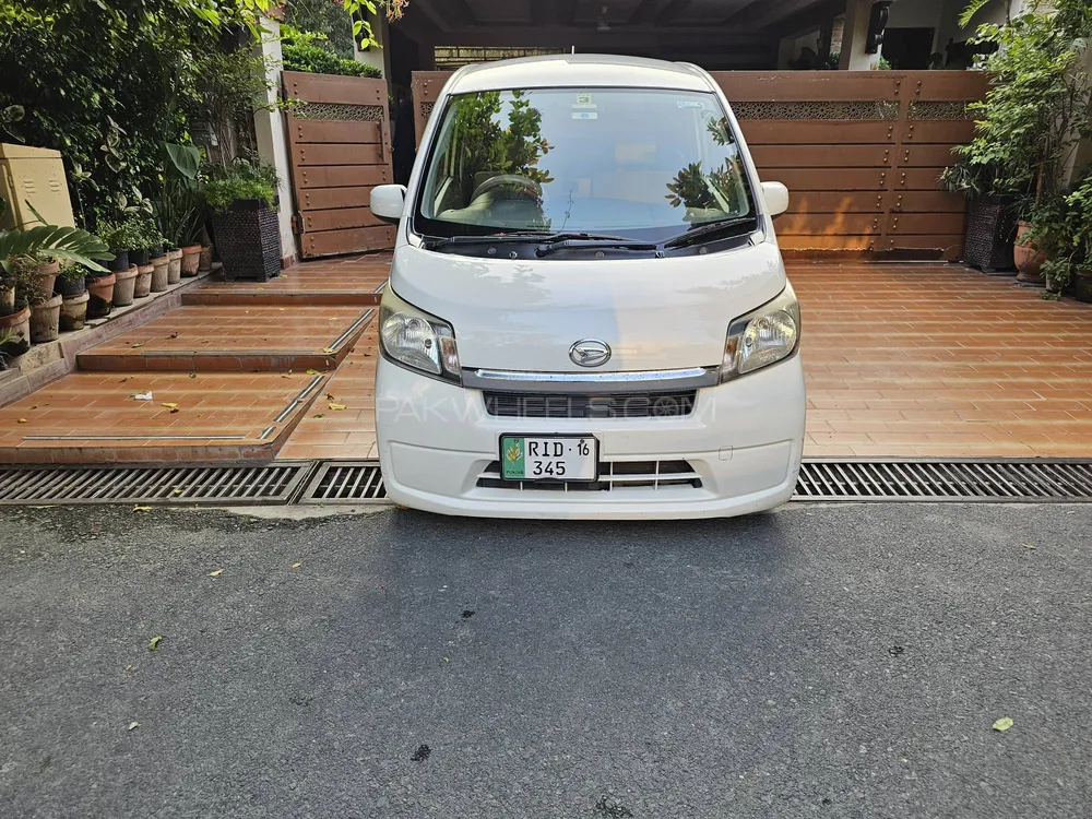 Daihatsu Move 2011 for Sale in Lahore Image-1