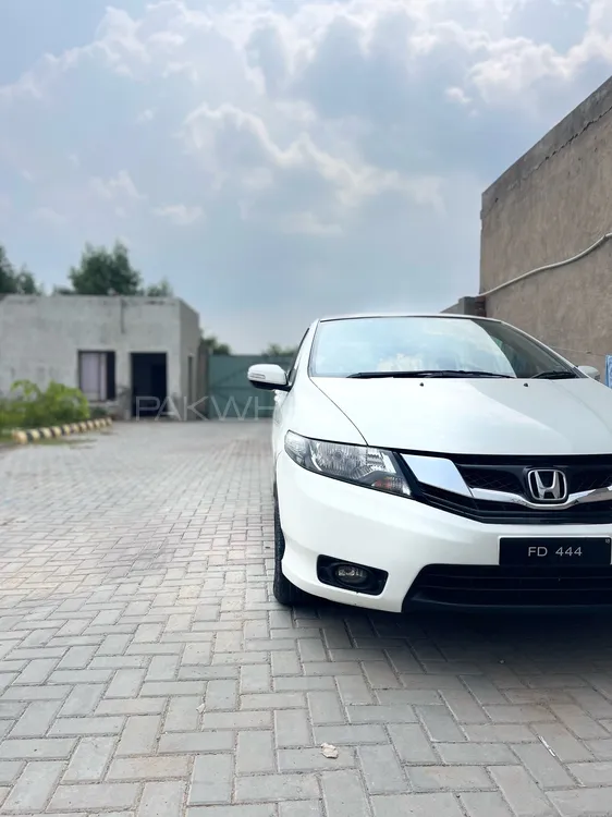 Honda City 2018 for Sale in Faisalabad Image-1