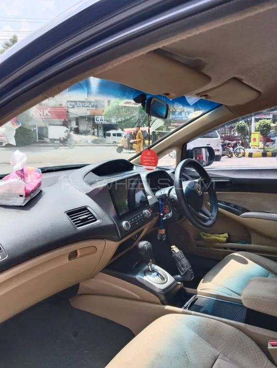 Honda Civic 2010 for Sale in Lahore Image-1