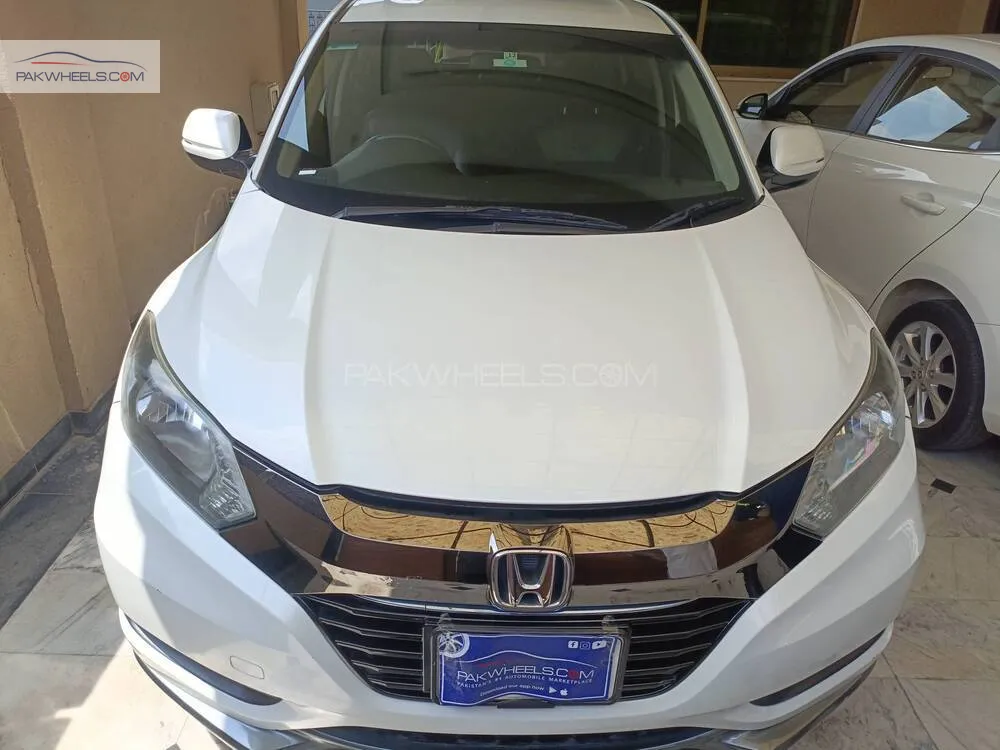 Honda Vezel 2017 for Sale in Rawalpindi Image-1
