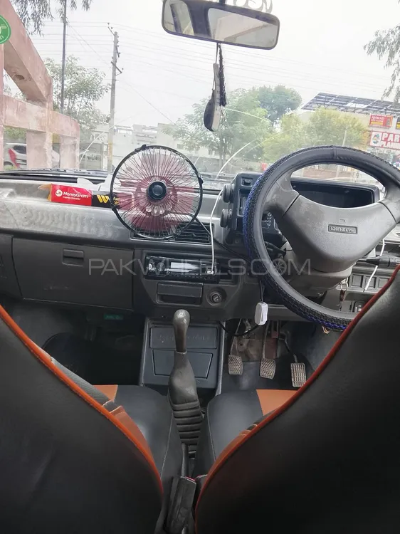 Suzuki Mehran 2005 for Sale in Lahore Suzuki Mehran 2005 for Sale in Lahore Image-8