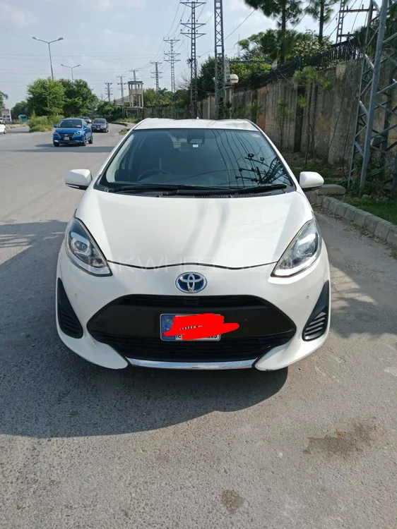 Toyota Aqua 2020 for Sale in Islamabad Image-1