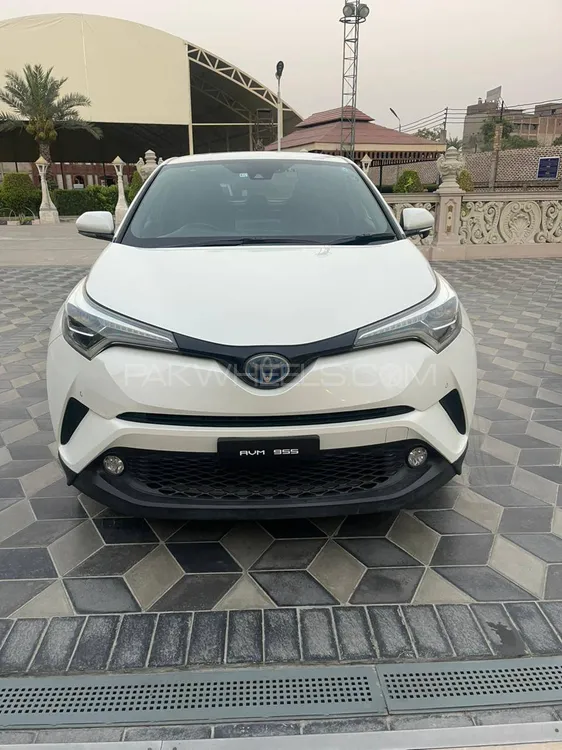 Toyota C-HR 2018 for Sale in Lahore Image-1