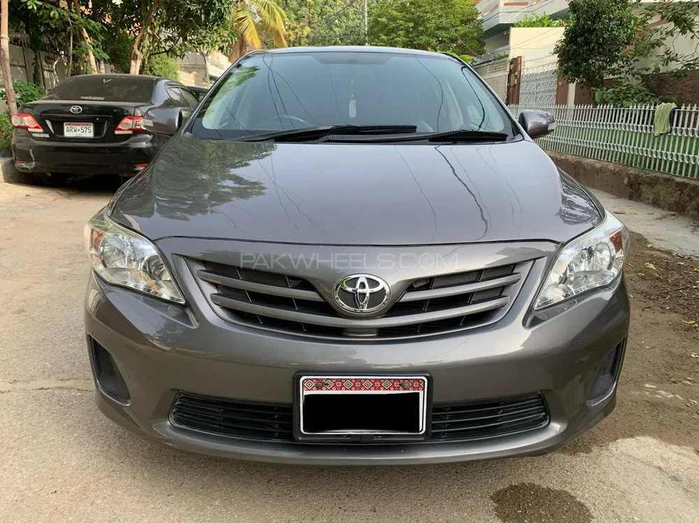 Toyota Corolla 2012 for Sale in Karachi Image-1