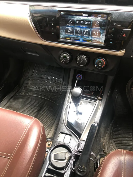 Toyota Corolla 2017 for Sale in Karachi Image-1