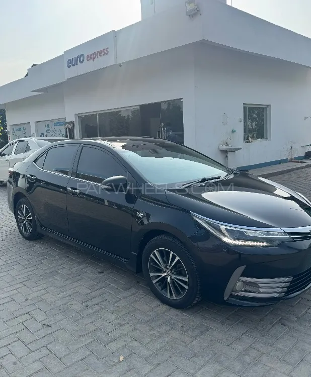 Toyota Corolla 2018 for Sale in Sargodha Image-1