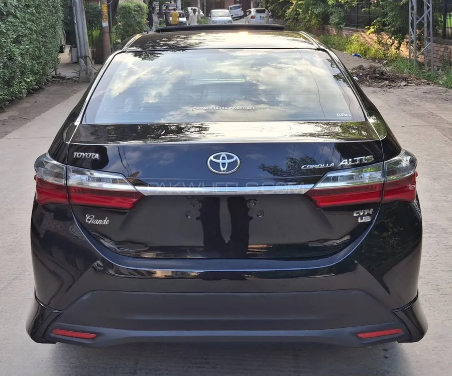 Toyota Corolla 2019 for Sale in Rawalpindi Image-1