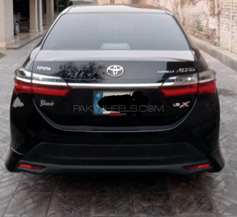 Toyota Corolla 2025 for Sale in Peshawar Image-1