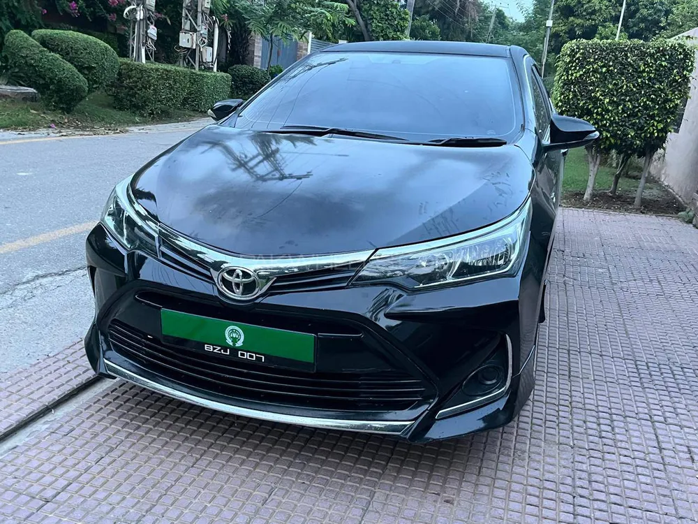 Toyota Corolla 2021 for Sale in Lahore Image-1