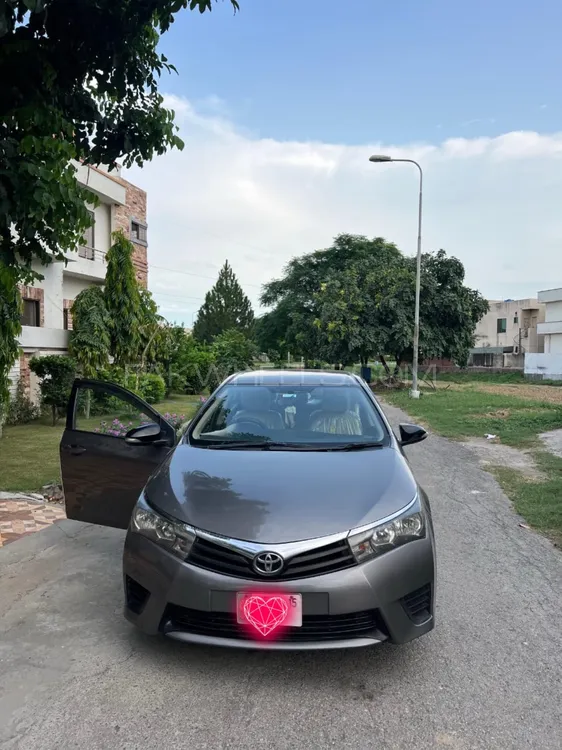 Toyota Corolla 2015 for Sale in Gujranwala Image-1
