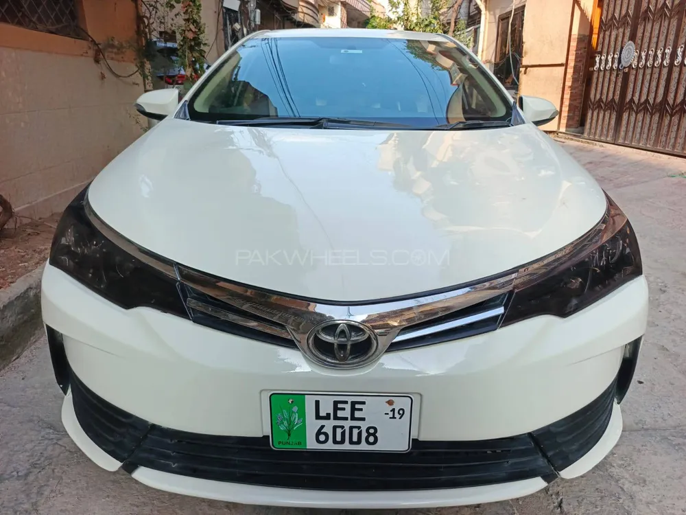 Toyota Corolla 2019 for Sale in Islamabad Image-1