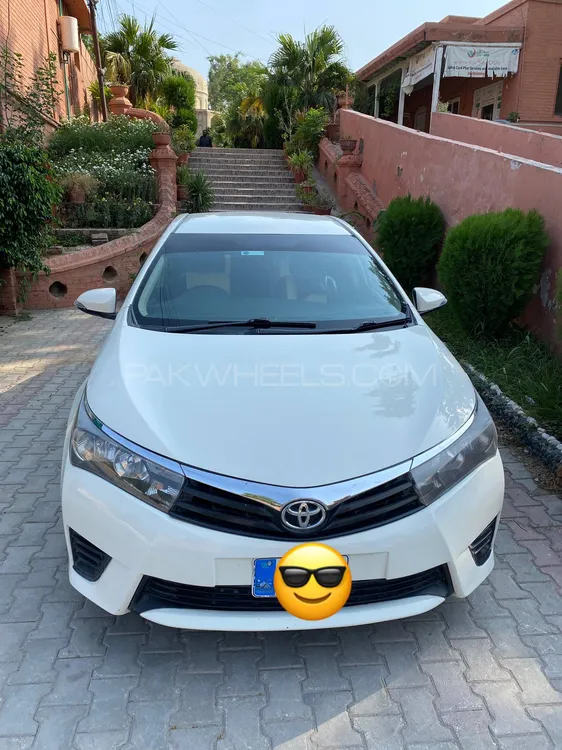 Toyota Corolla 2017 for Sale in Peshawar Image-1