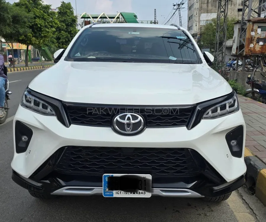 Toyota Fortuner 2023 for Sale in Lahore Image-1