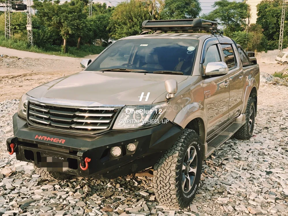 Toyota Hilux 2008 for Sale in Islamabad Image-1