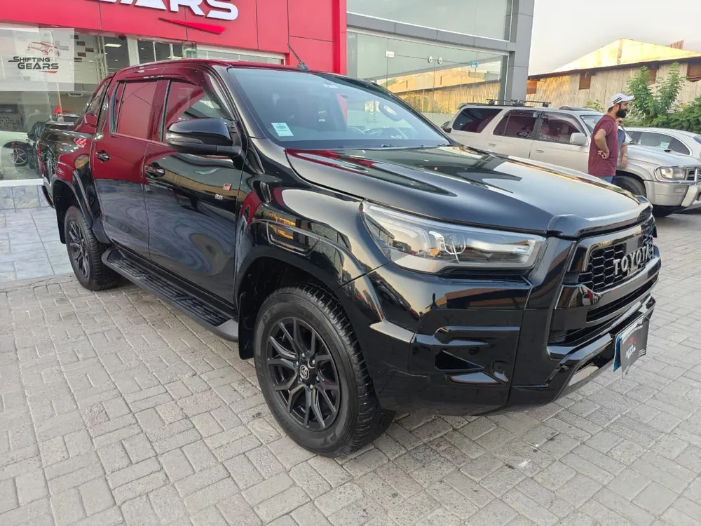 Toyota Hilux 2023 for Sale in Islamabad Image-1