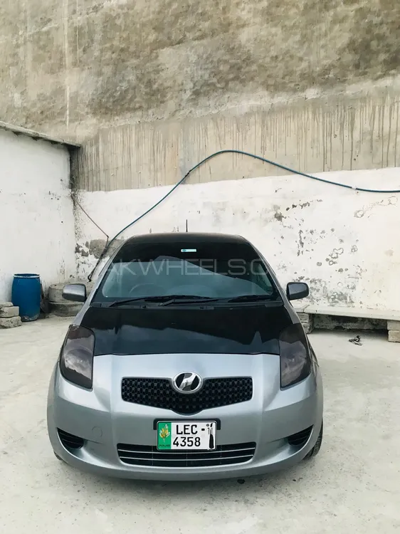 Toyota Vitz 2007 for Sale in Islamabad Image-1