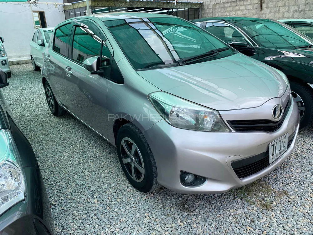 Toyota Vitz 2011 for Sale in Islamabad Image-1