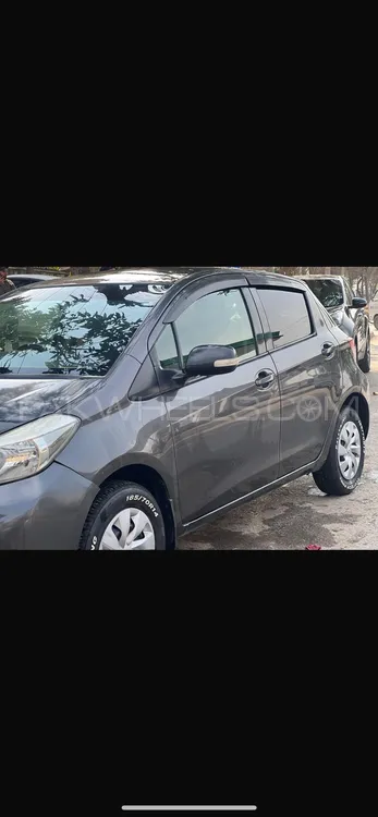 Toyota Vitz 2011 for Sale in Islamabad Image-1