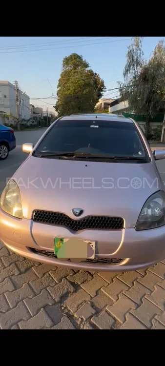 Toyota Vitz 2000 for Sale in Dera ismail khan Image-1