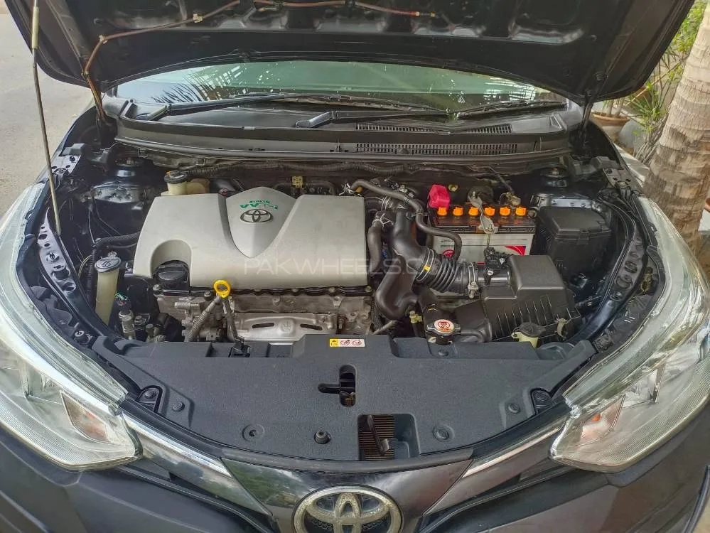 Toyota Yaris Sedan 2021 for Sale in Karachi Image-1