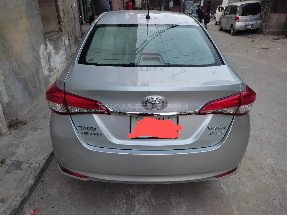 Toyota Yaris Sedan 2022 for Sale in Lahore Image-1