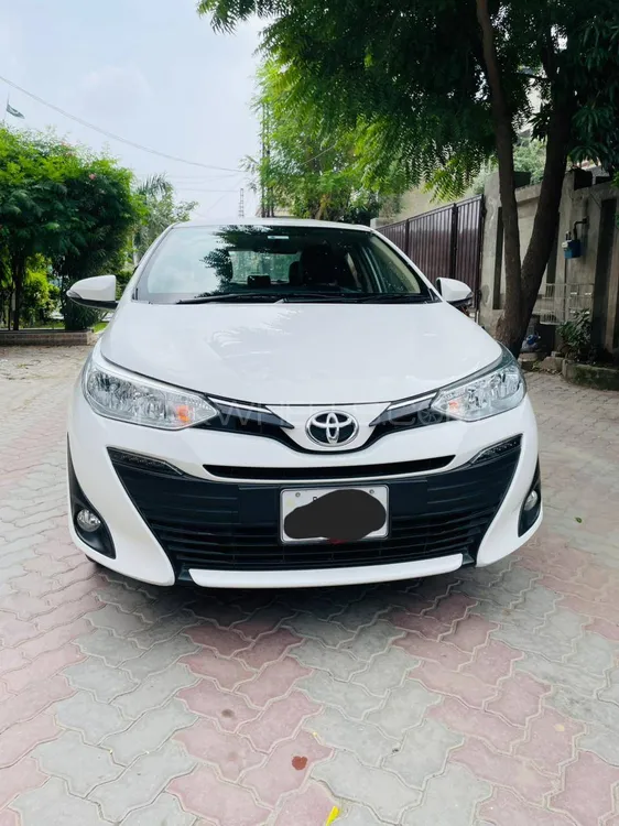 Toyota Yaris Sedan 2022 for Sale in Lahore Image-1