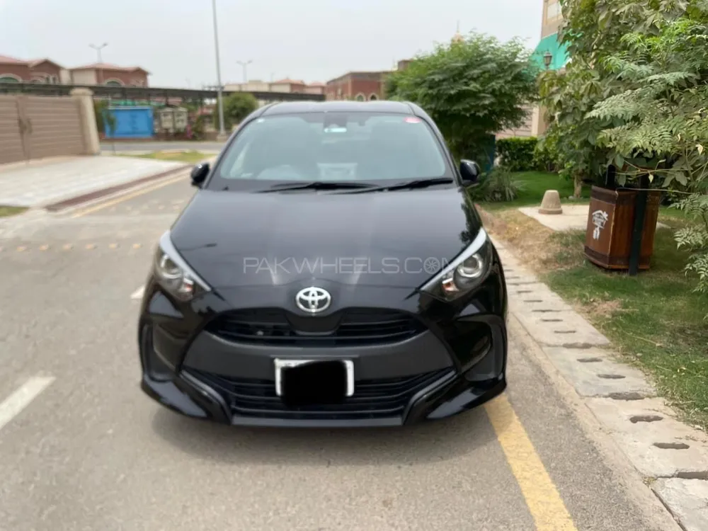 Toyota Yaris Hatchback 2021 for Sale in Multan Image-1
