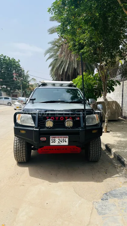 Toyota Hilux 2011 for Sale in Karachi Image-1