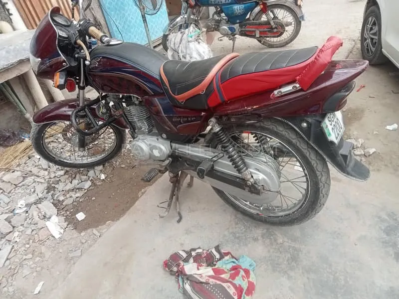 Honda CG 125 Deluxe 2012 for Sale Image-1
