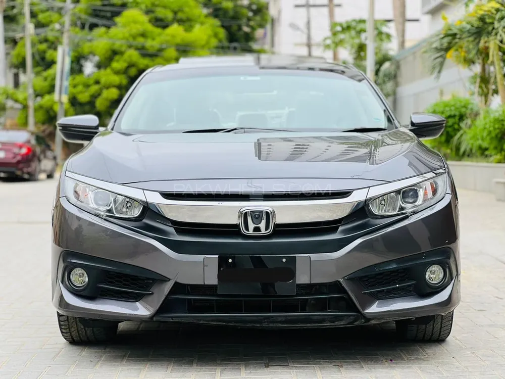 Honda Civic 2018 for Sale in Karachi Image-1
