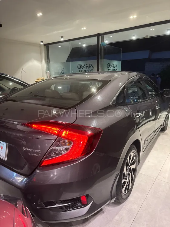 Honda Civic 2018 for Sale in Islamabad Honda Civic 2018 for Sale in Islamabad Image-6