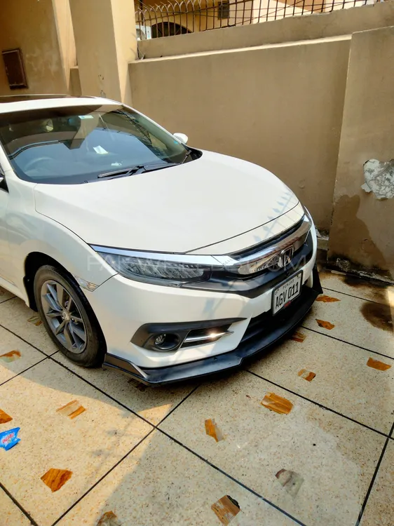 Honda Civic 2021 for Sale in Lahore Image-1